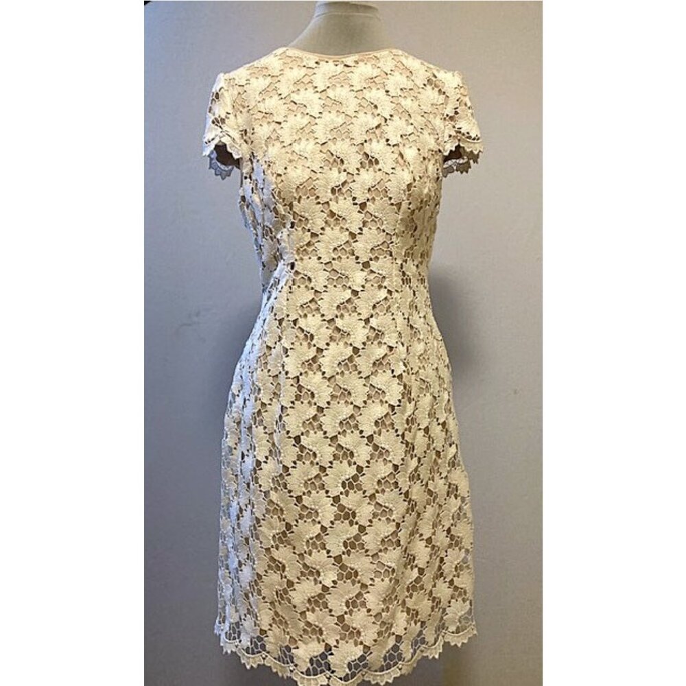Suzy Chin for Maggy Boutique  cap sleeve offwhite crochet lace dress